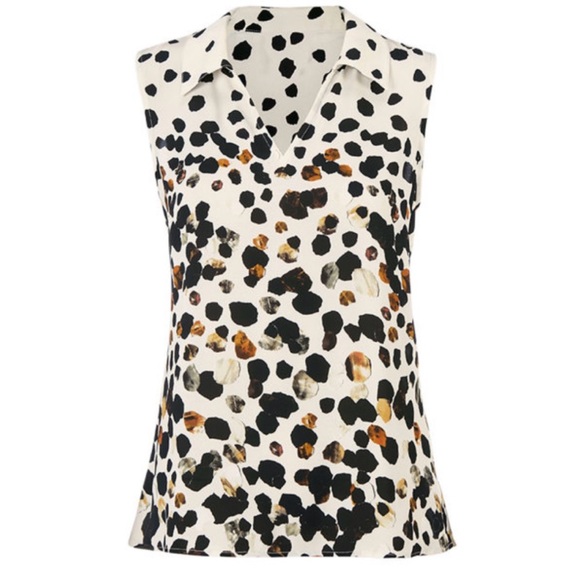 CAbi Seismic Top with subtle peplum, Medium - Picture 6 of 10